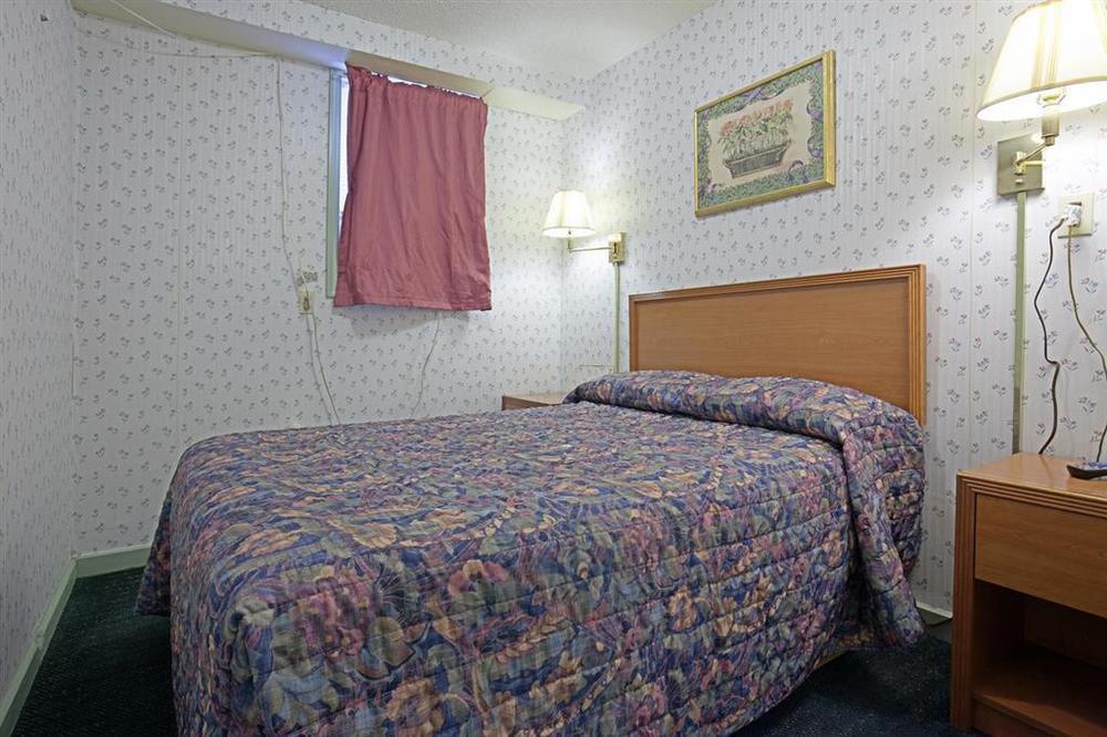 אברדין Bay Side Inn & Suites חדר תמונה